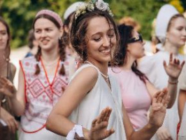 День семьи, любви и верности в саду «Эрмитаж»