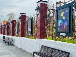 В саду «Эрмитаж» открылась фотовыставка «Спектакли на воде Театра Марии Киселевой»