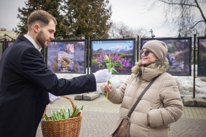 Отмечаем 8 марта в саду «Эрмитаж»