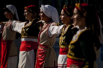 greekmos-105.jpg